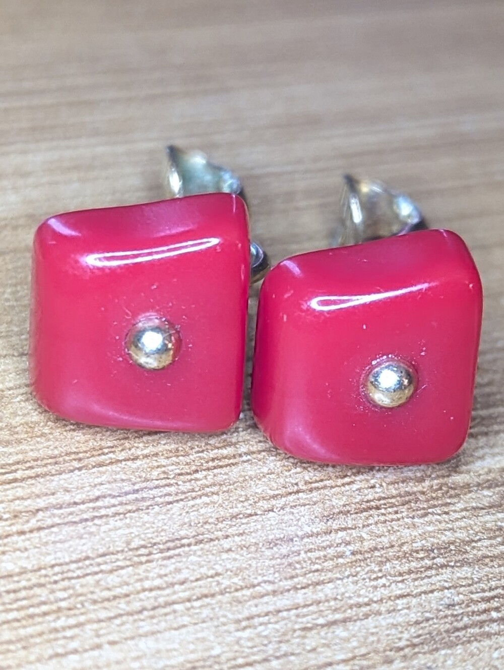 Vintage 80s Trifari Red Termoset Plastic Square Gold Tone Pierced